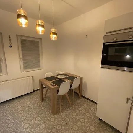 アパート Am Gruenen Ring ヘルネ