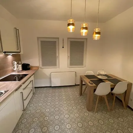 Am Gruenen Ring Apartment *